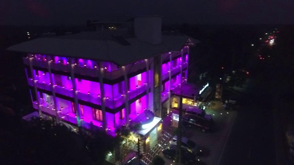 Hotel White House
